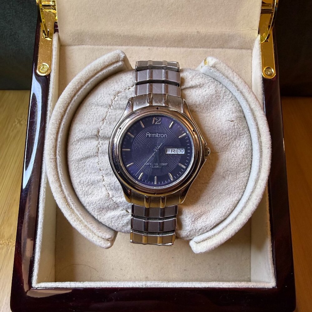 Armitron Day-Date Silver/Blue Men's Stretch Watch 20/1365, 36mm